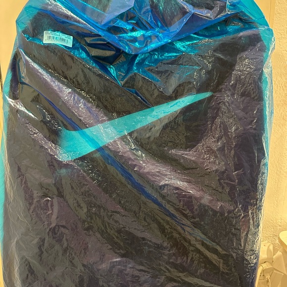 Nike x AMBUSH Black Faux Fur Reversible Jacket - Picture 3 of 7